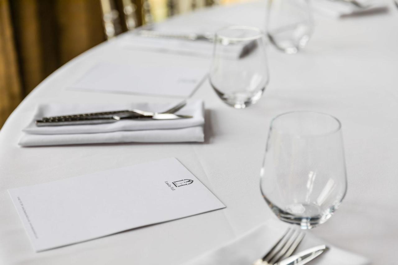 Lanelay Hall Hotel & Spa Хенсол Екстериор снимка A table at the restaurant